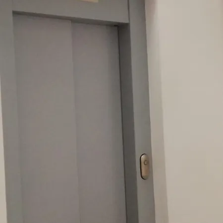 New Apartamento Reginald